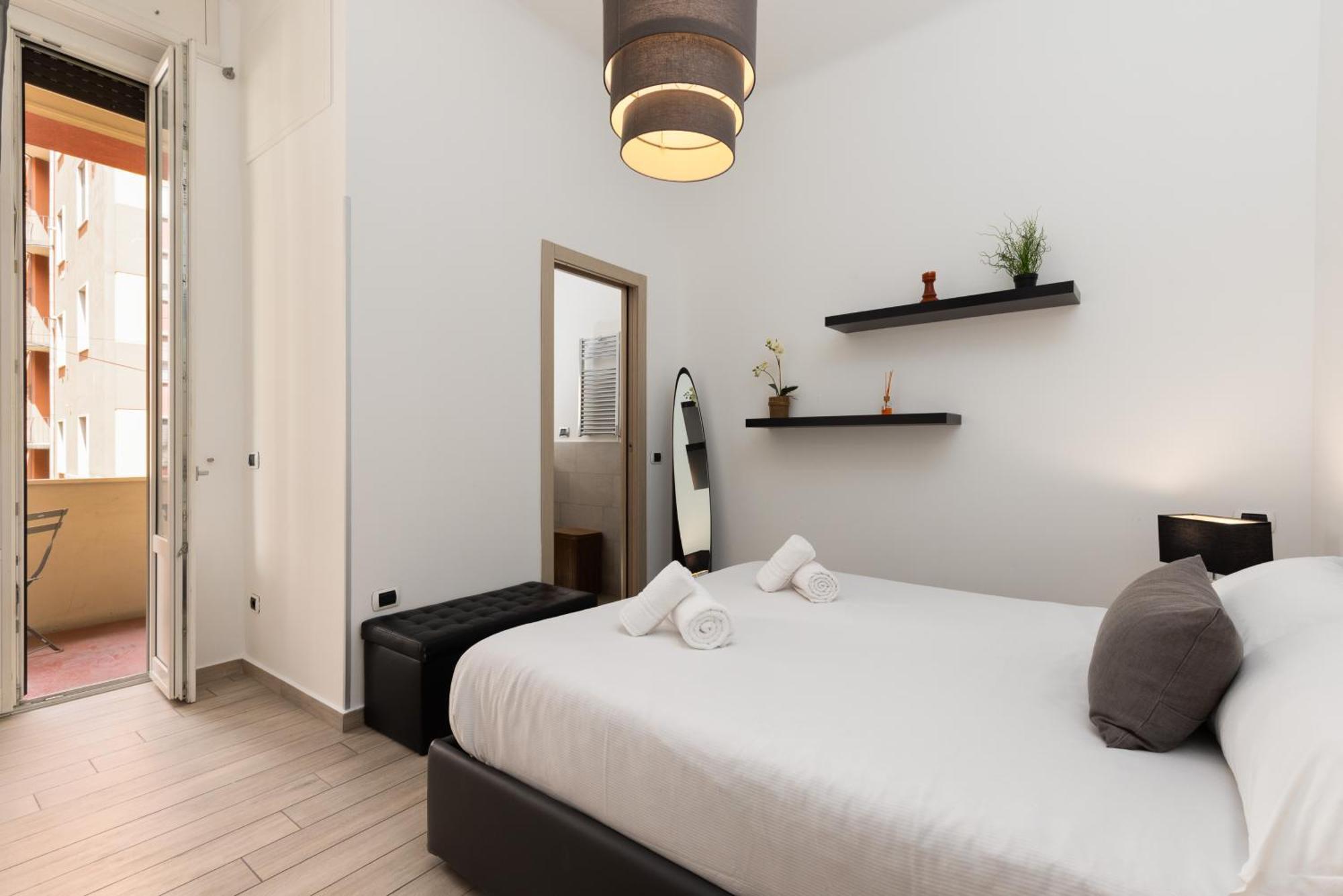 Appartement I Prime Location I Metro At Your Door, Duomo In 15 Min! *
